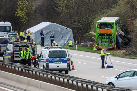 Tödlicher Busunfall auf der A9 bei Leipzig - Prozess startet. (Archivbild) Foto: Jan Woitas/dpa