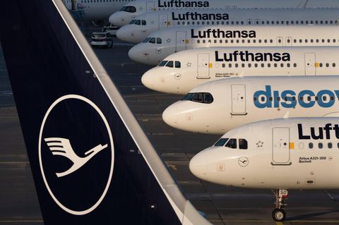 Lufthansa-Flieger am Boden