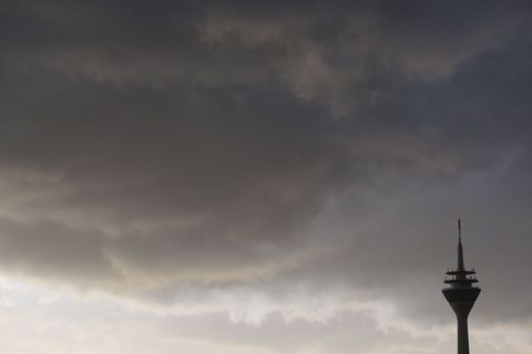 Am Wochenende wird es in NRW ungemütlich und grau. Foto: Marc Herwig/dpa