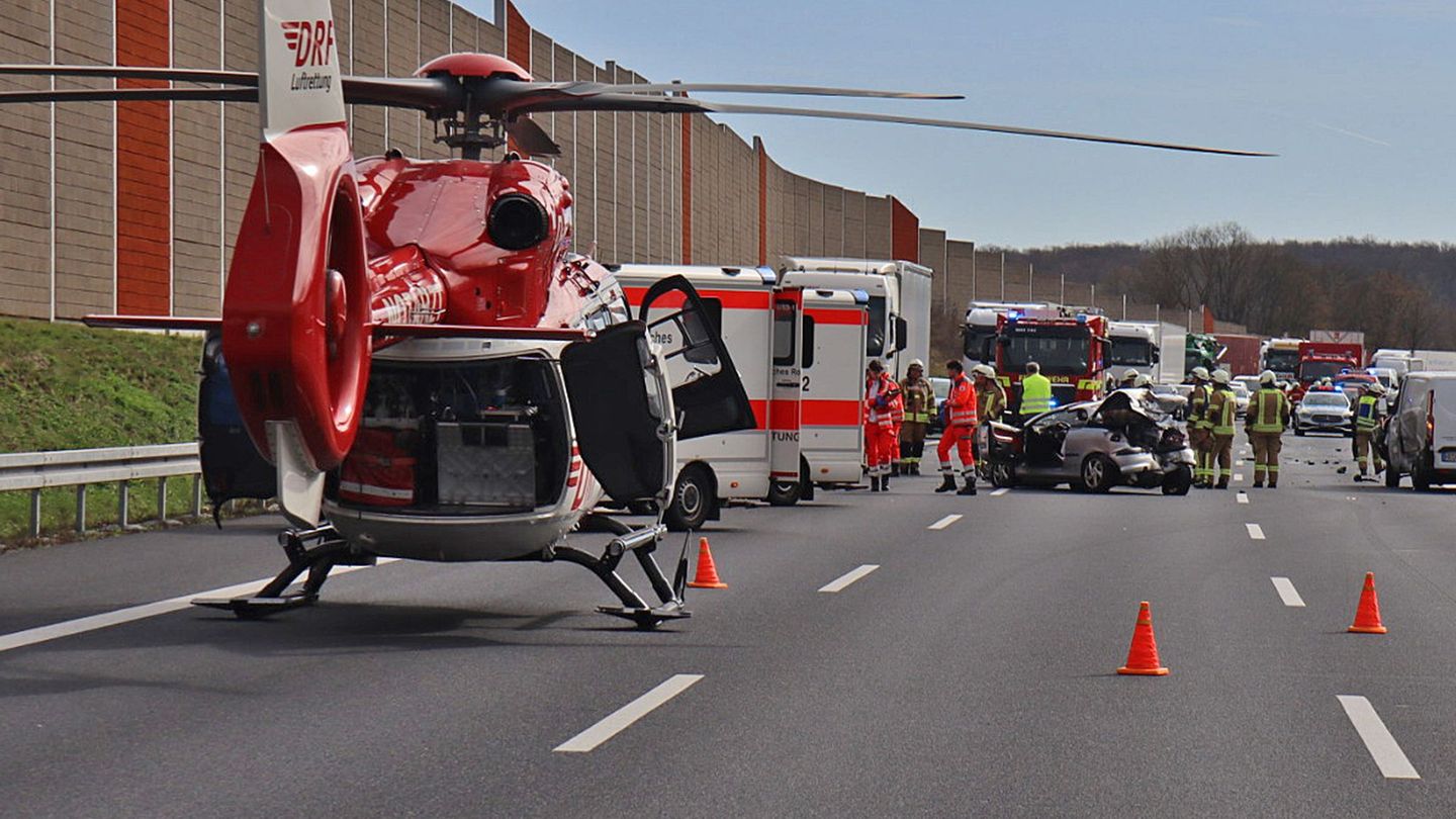 Auf der Autobahn 6 ist es zu einem Unfall gekommen. Foto: Rene Priebe/dpa
