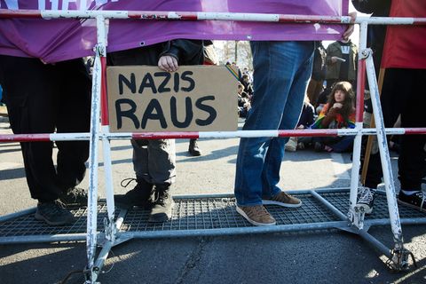 In Berlin sind am Samstag mehrere Demonstrationen von Rechtsextremisten und Neonazis sowie Gegenveranstaltungen angekündigt. (Ar