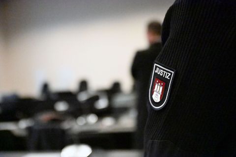 Das Urteil im Prozess um die Ermordung eines 62-Jährigen mit einem Beil wurde bereits am zweiten Verhandlungstag verkündet. (Arc