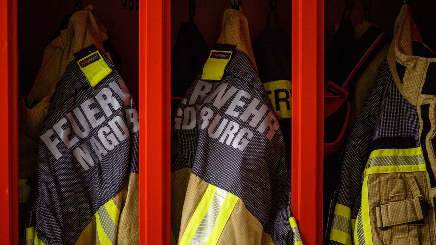 Aus dem Gerätehaus der Freiwilligen Feuerwehr Magdeburg-Ottersleben wurde Einsatzkleidung gestohlen. (Symbolbild) Foto: Klaus-Di