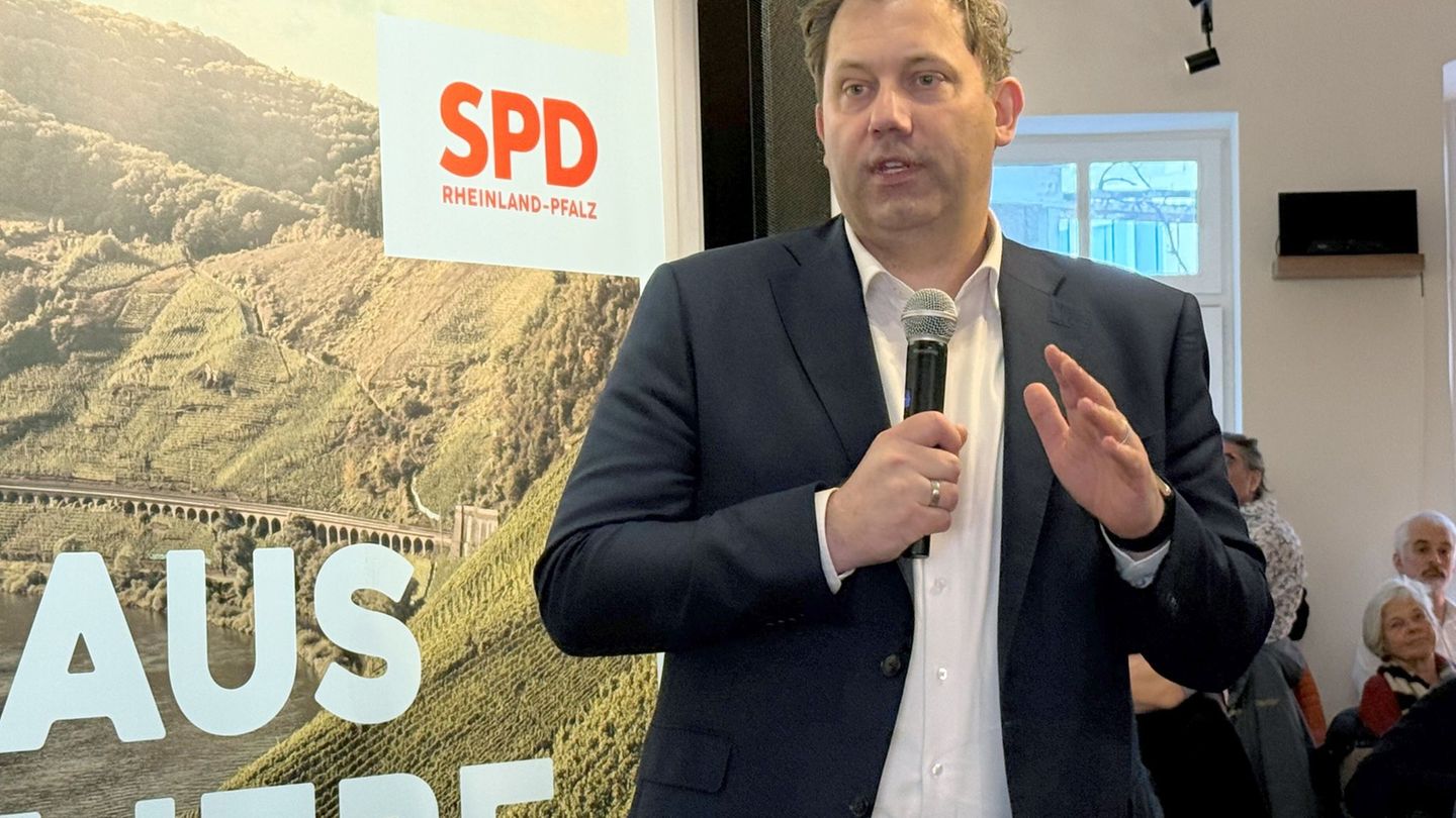 Klingbeil unterstützt seine Partei im rheinland-pfälzischen Landtagswahlkampf Foto: Birgit Reichert/dpa