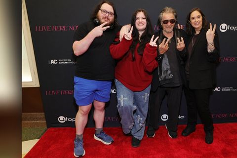 (V.l.n.r.): Anton, Olivia, Al und Julie Pacino bei der Filmpremiere.