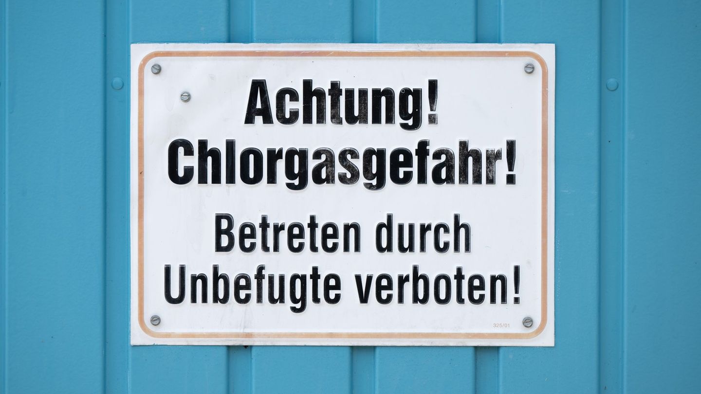 Alsterdorf: Privates Schwimmbad evakuiert – Chlorgas tritt aus