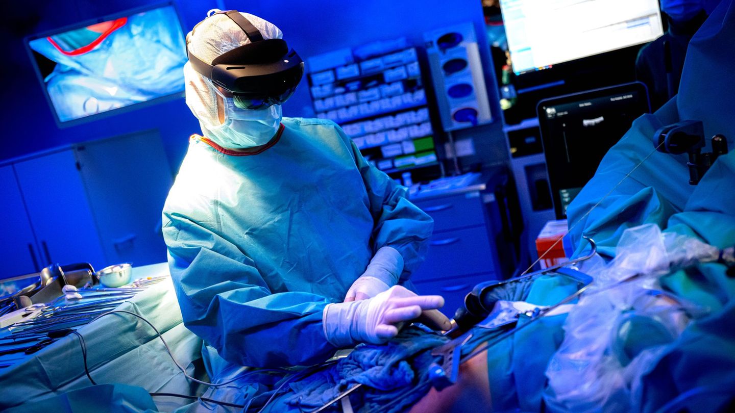 Holomedizin: Operation mit 3D-Bild - wie eine Rentnerin den Krebs besiegt