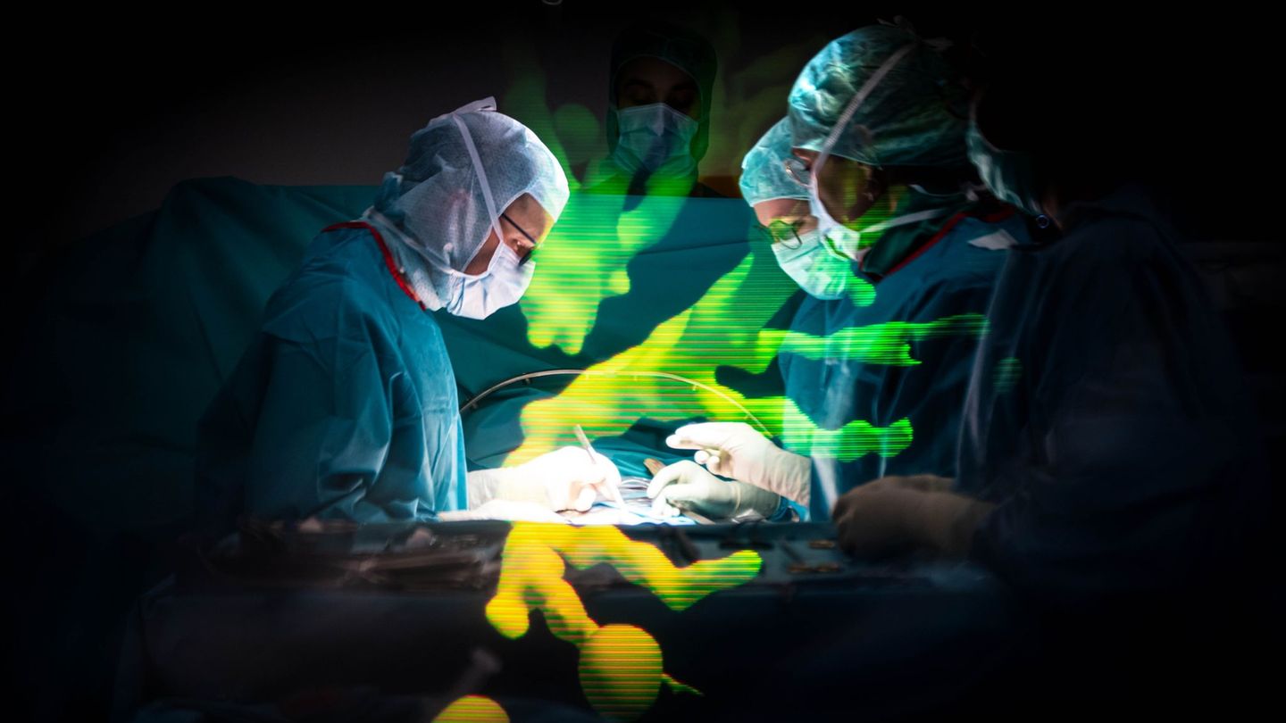 Mit VR-Brille am OP-Tisch: Medizin der Zukunft - ein Blick in einen besonderen OP