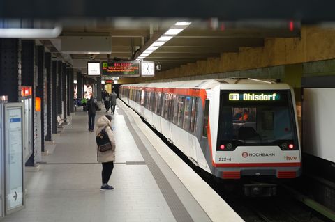 Die U1 wird am Wochenende zwischen Ohlsdorf und Kellinghusenstraße gesperrt. (Archivbild) Foto: Marcus Brandt/dpa