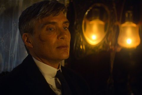 Willkommen zurück, Tommy Shelby: Im Jahr 1940 und inmitten der Kriegswirren muss sich der von Cillian Murphy verkörperte Gangsterboss in "Peaky Blinders: The Immortal Man" (Netflix) seinen eigenen Dämonen stellen.