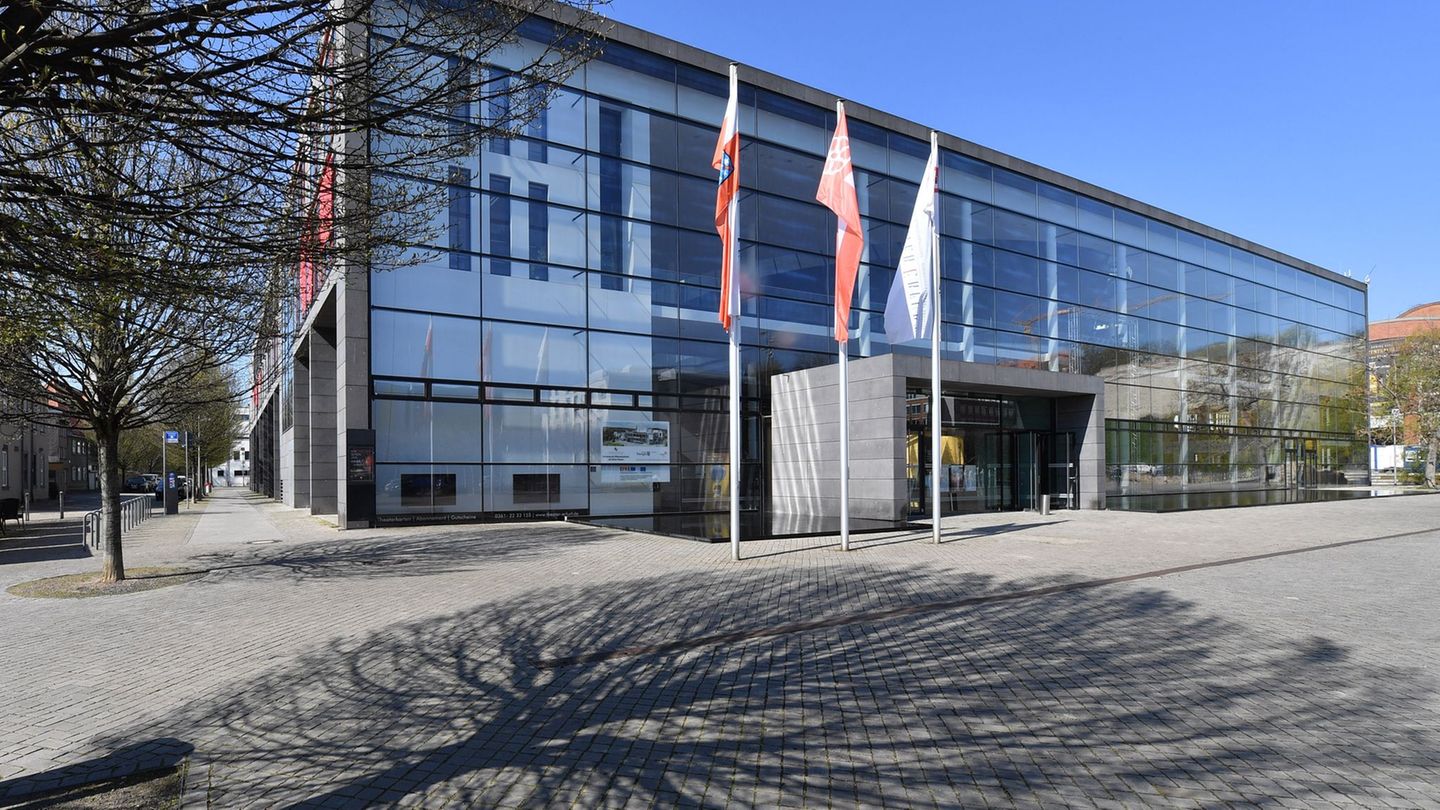 Oper: Liebesdrama zwischen Cowboys: "Brokeback Mountain" in Erfurt