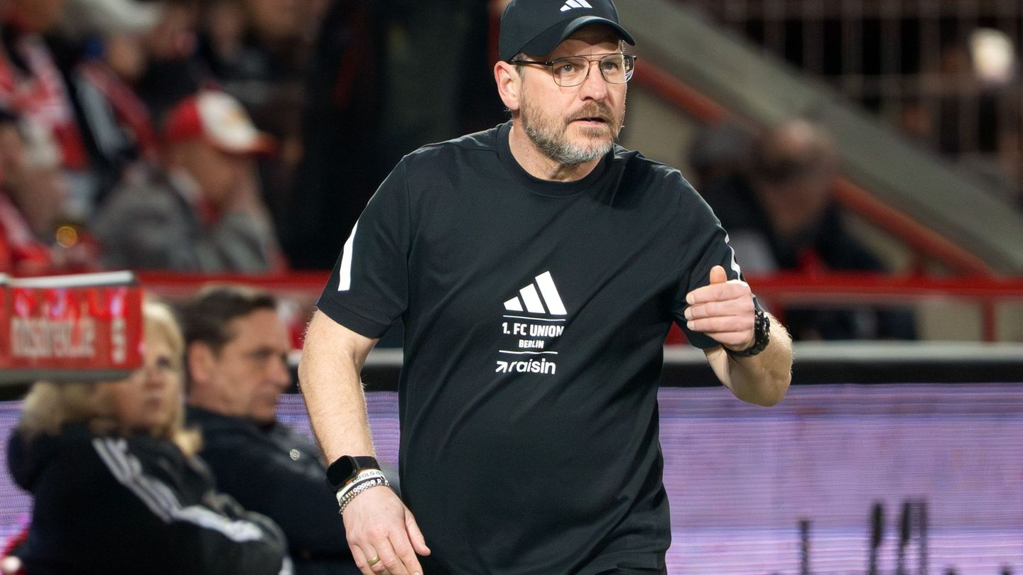 Nur ein Sieg aus zehn Spielen: Steffen Baumgart steht mit dem 1. FC Union Berlin unter Druck. (Archivbild) Foto: Soeren Stache/d