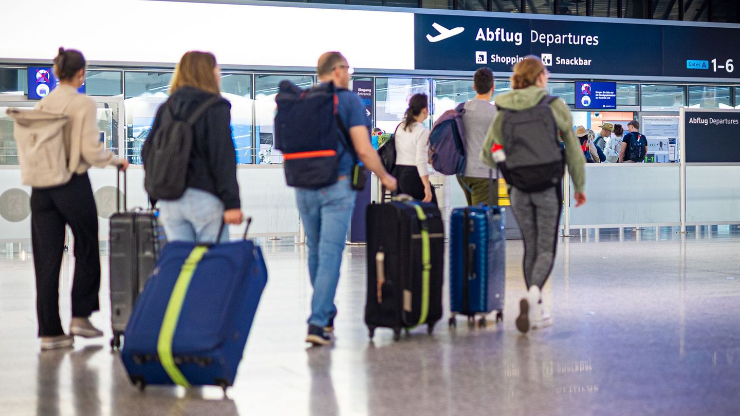 Bei verspäteten oder gestrichenen Flügen fordern viele Passagiere Entschädigung von Airlines – immer wieder beschäftigen solche