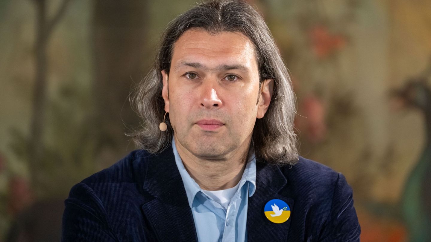 Jurowski bleibt noch bis 2029 in München - und dann? (Archivbild). Foto: Peter Kneffel/dpa