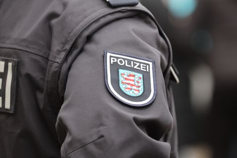 Die Polizei begleitet laut Landeseinsatzzentrale die Konzerte der Band aus dem rechtsextremen Milieu engmaschig. (Symbolbild) Fo