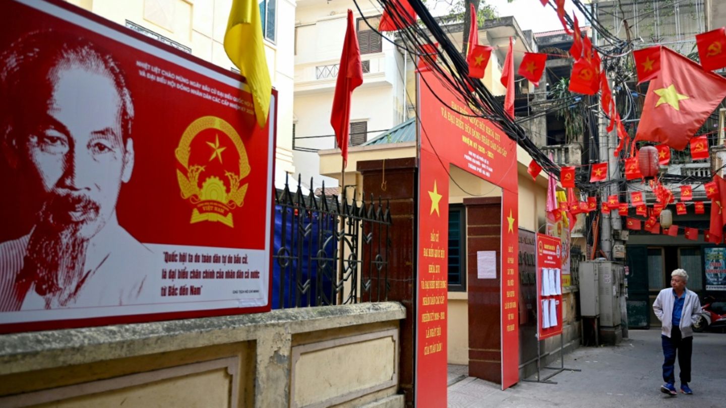 Wahllokal in Hanoi
