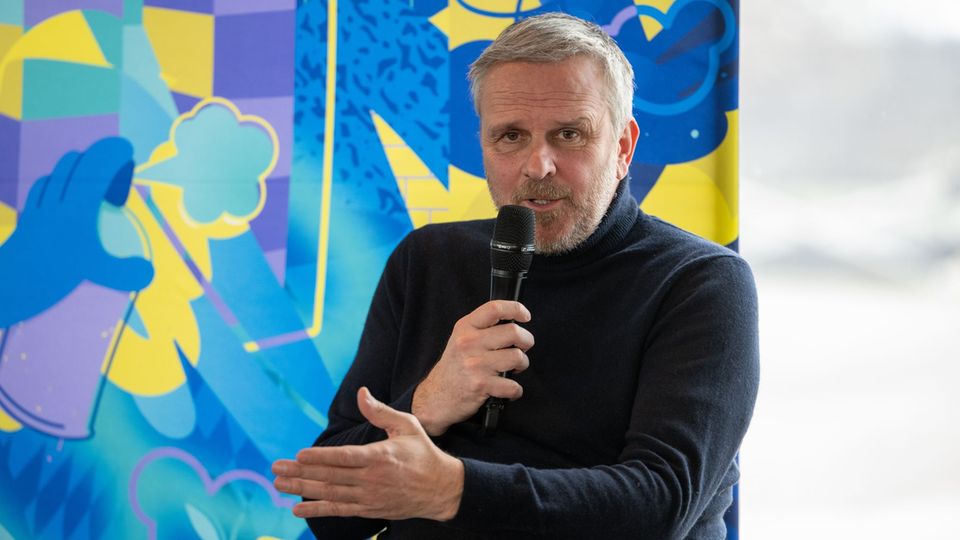 Dietmar Hamann hat kein Verständnis für die Kritik von Uli Hoeneß.