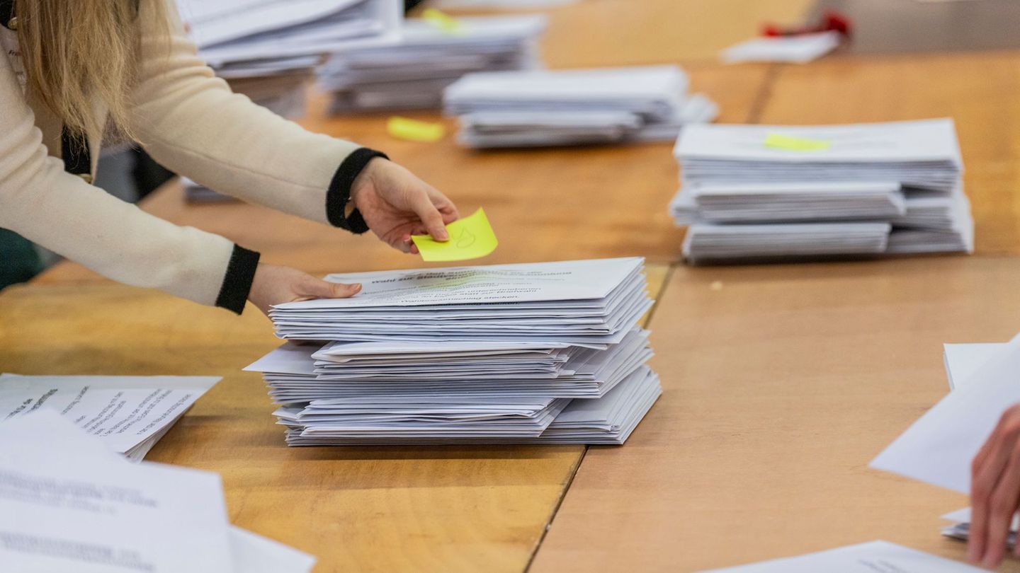 Bei den Kommunalwahlen in Hessen haben die Bürger viel mehr Stimmen als bei den Bundestags- und Landtagswahlen gehabt - dementsp