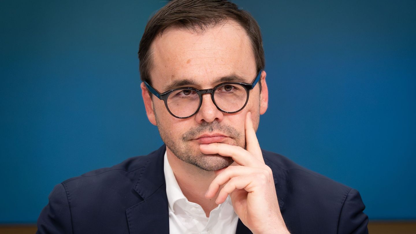 Brandenburgs CDU-Landeschef Jan Redmann wird Innenminister und strebt zwei Staatssekretäre an (Archivbild). Foto: Soeren Stache/