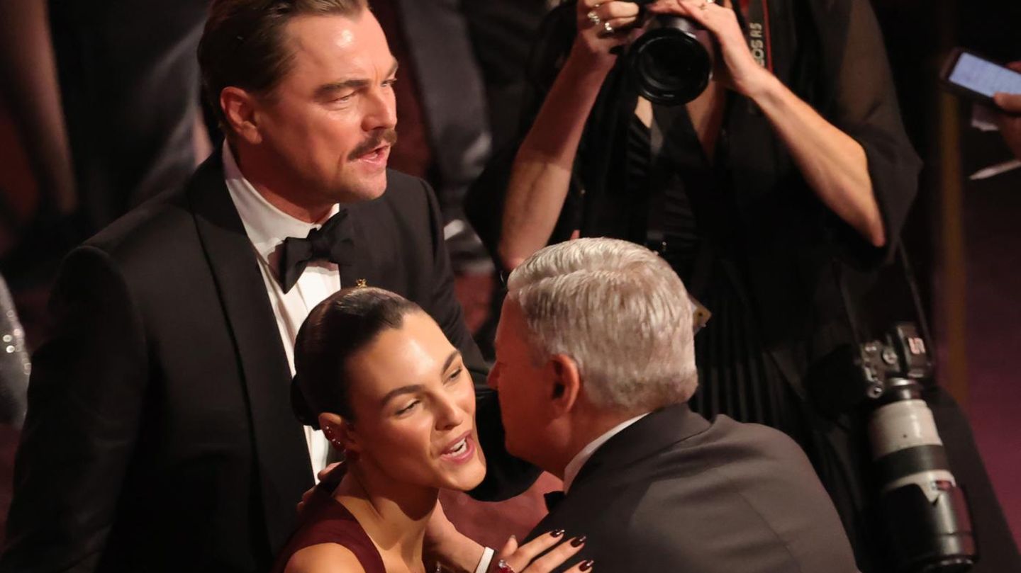 Oscars 2026: Leonardo DiCaprio erscheint mit Freundin Vittoria Ceretti