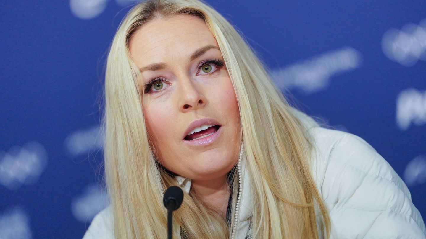Lindsey Vonn hat sich mit einer Bitte an die Fans zu Wort gemeldet. (Archivbild) Foto: Michael Kappeler/dpa