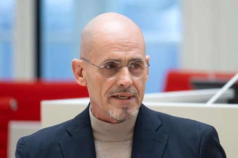 Der BSW-Fraktionschef Niels-Olaf Lüders wird nach eigener Aussage in der Opposition nicht mit der AfD zusammenarbeiten, unter Um