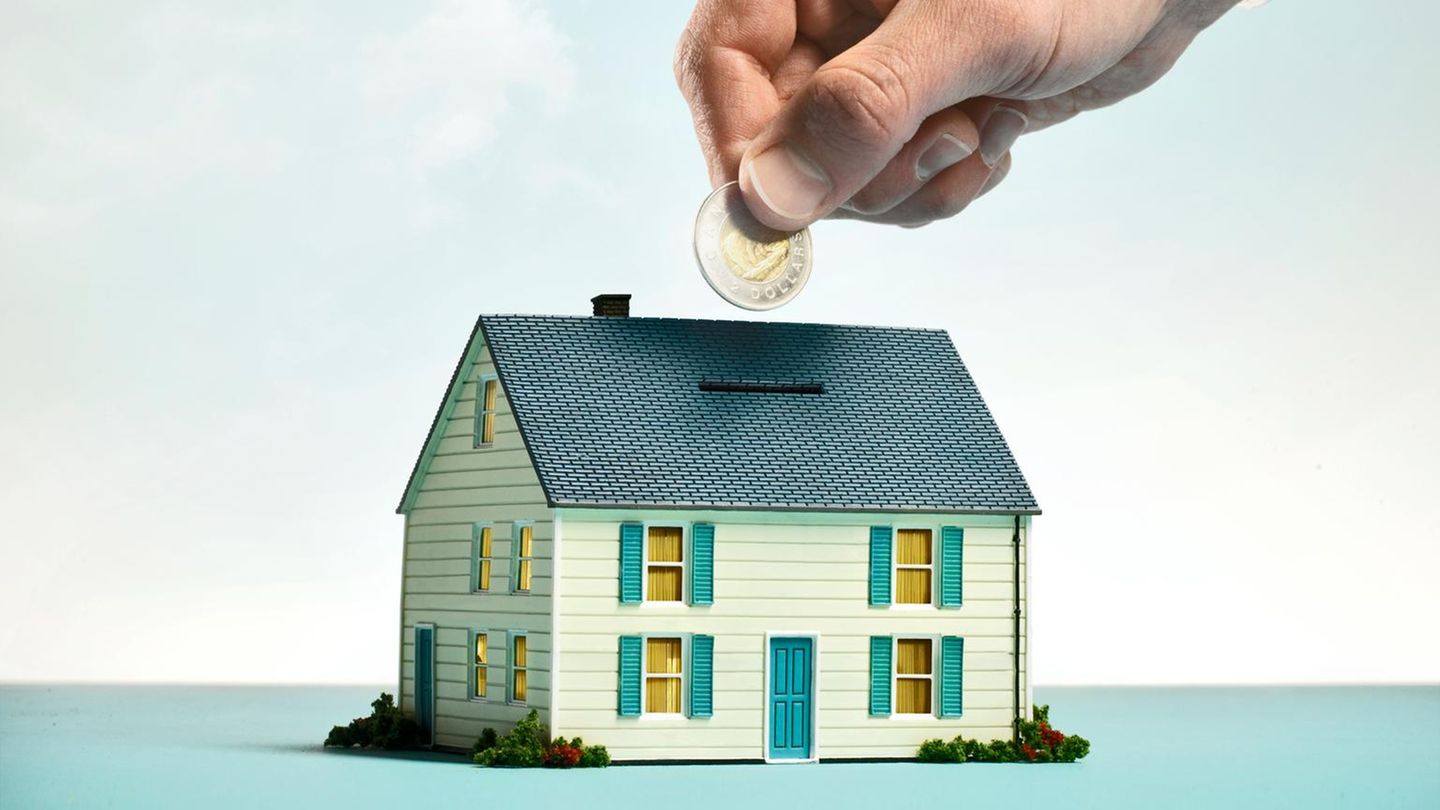 Sparschwein in Form eines Hauses