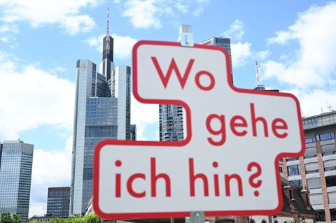 Was hat die Unicredit vor? Der jüngste Schritt der Italiener wirft neue Fragen auf. (Archivbild) Foto: Arne Dedert/dpa