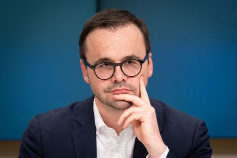 Brandenburgs CDU-Landeschef Jan Redmann wird Innenminister und strebt zwei Staatssekretäre an (Archivbild). Foto: Soeren Stache/