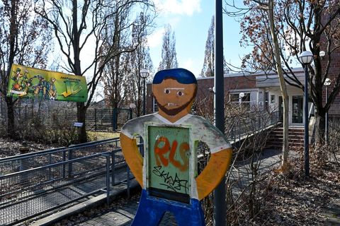 Nach Vergewaltigungsvorwürfen in einem Jugendzentrum in Berlin-Neukölln bleibt die Einrichtung zunächst geschlossen. (Archivbild