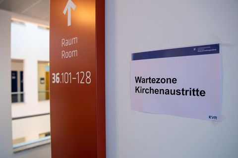 Auch in Sachsen haben die Kirchen im vergangenen Jahr wieder viele Mitglieder verloren. (Symbolbild) Foto: Sven Hoppe/dpa