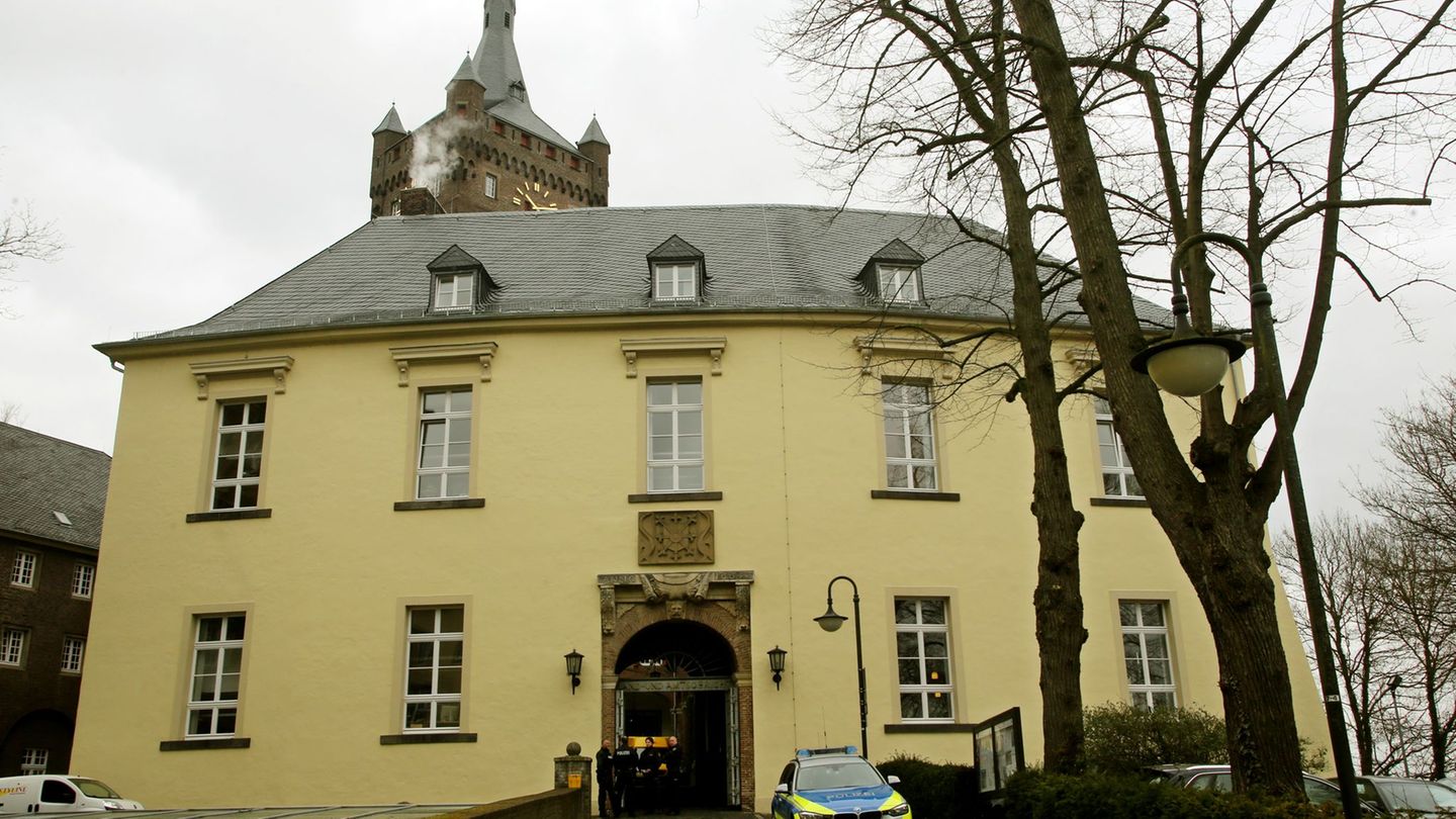 Für die Tötung ihres neugeborenen Babys ist eine Frau am Landgericht Kleve verurteilt worden. (Archivbild) Foto: Roland Weihrauc