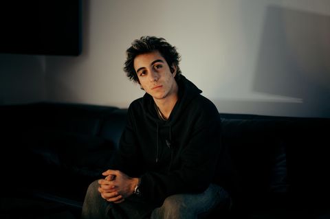 Überlebender des Amoklaufs Sam Askari: „Ich werde die Spuren von diesem Tag immer in mir tragen.“