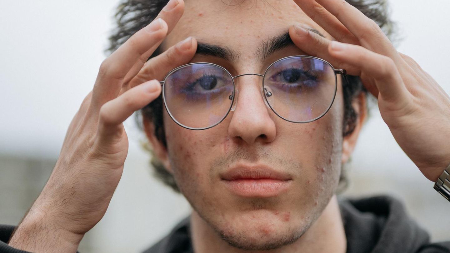 Askari, der 2023 aus dem Iran nach Österreich kam, sagt, er denke nicht mehr an den Täter. Er solle nicht weiter sein Leben bestimmen.