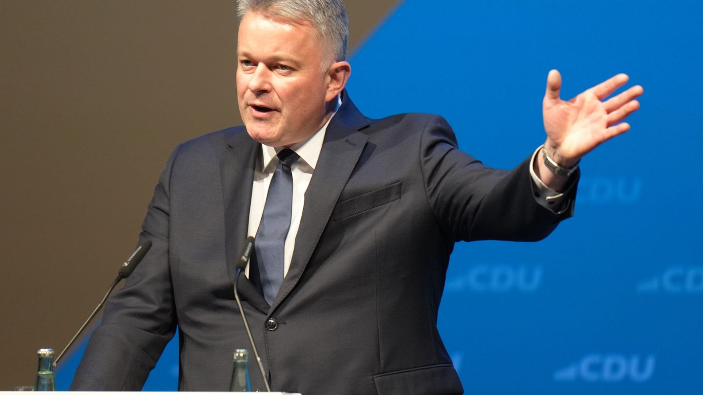 Wer meine, sich mit der AfD zusammentun zu müssen, "hat in unseren Reihen keinen Platz", sagt Gordon Schnieder, CDU-Spitzenkandi