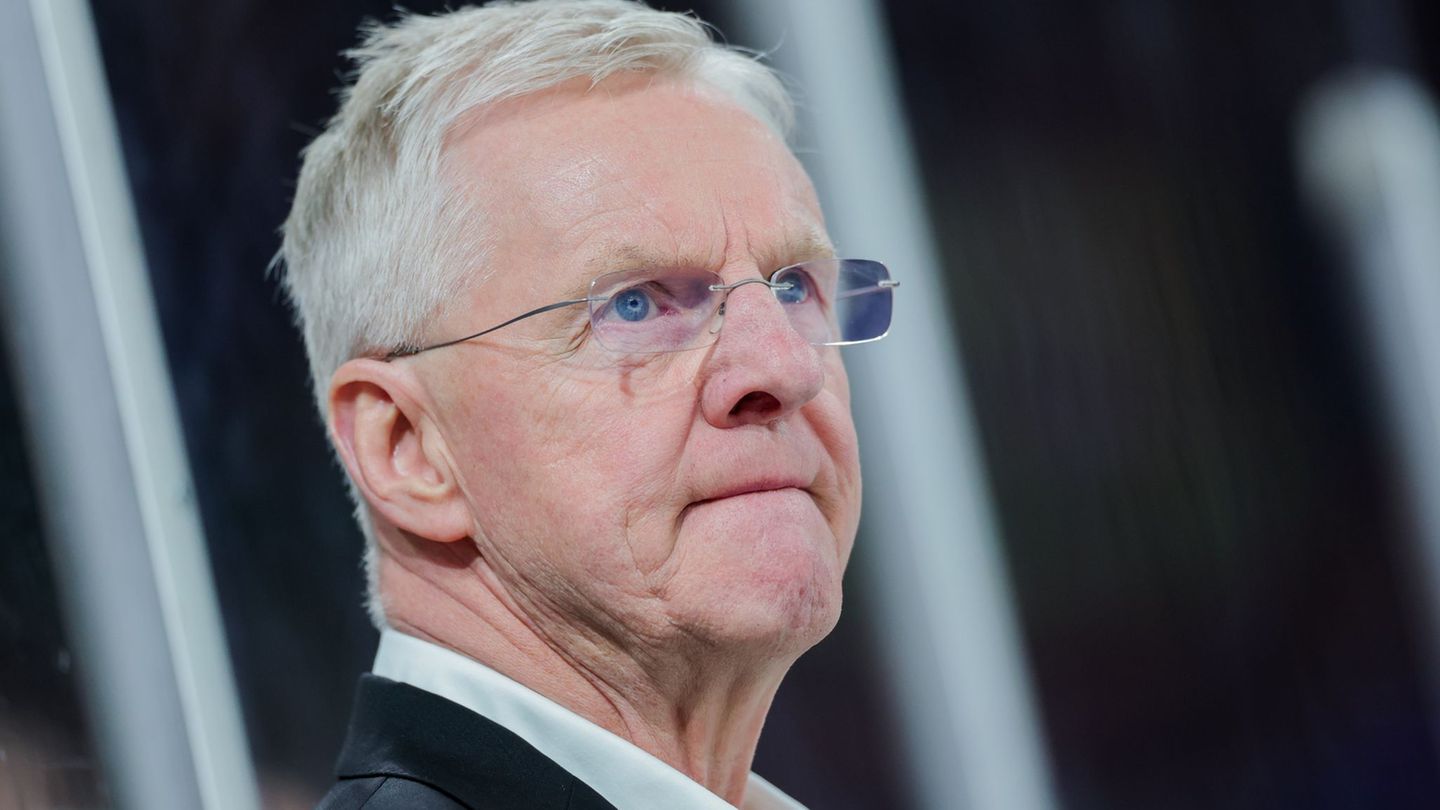 Der Finne Kari Jalonen ist der Trainer des Jahres von Hauptrundensieger Kölner Haie. (Archivbild) Foto: Rolf Vennenbernd/dpa