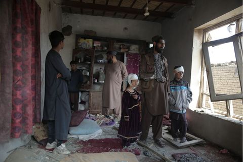 Schon in den letzten Tagen wurden Häuser in Kabul bei pakistanischen Luftangriffen beschädigt. (Archivbild) Foto: Sami Jan/dpa