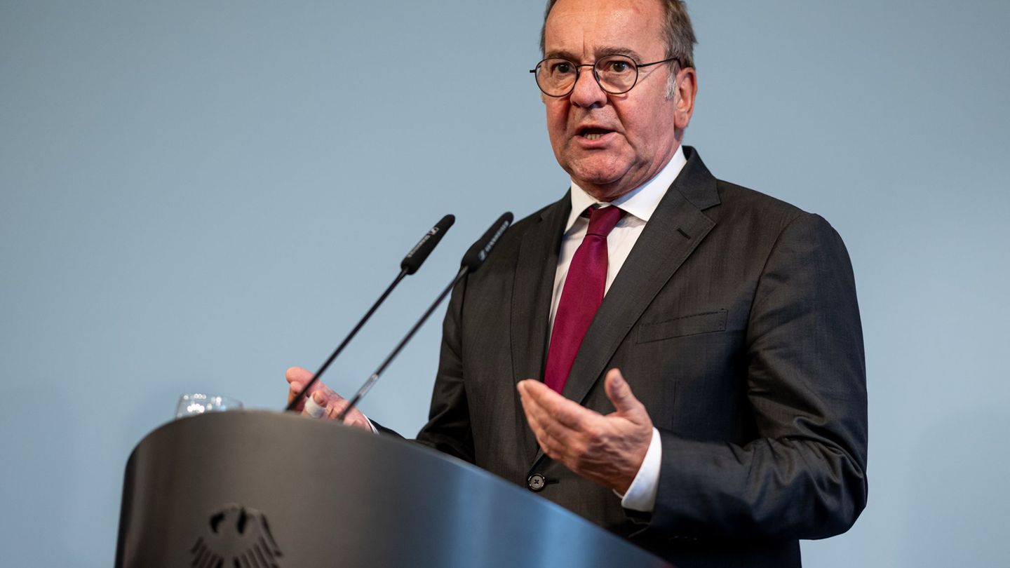 Die Mitglieder des Berliner Senats wollen sich mit Verteidigungsminister Boris Pistorius (SPD) beraten. (Archivbild) Foto: Fabia