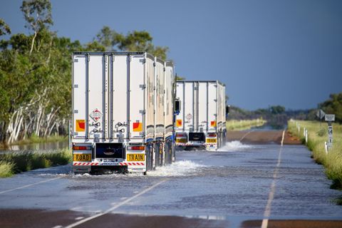 Meteorologen warnen vor weiterem Starkregen in der ansonsten meist trockenen Region Foto: Michael Currie/AAP/dpa