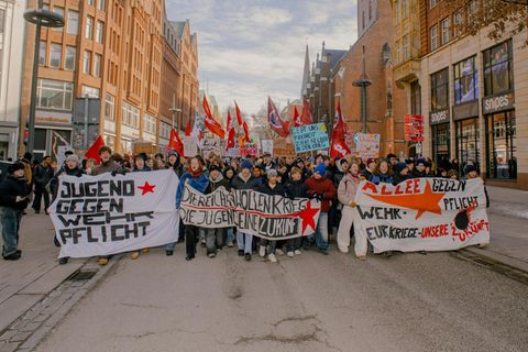 Schülerdemo gegen den Wehrdienst