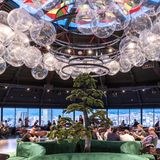 Ein „Sky Hotel“ aus dem man über die Stadt schauen kann