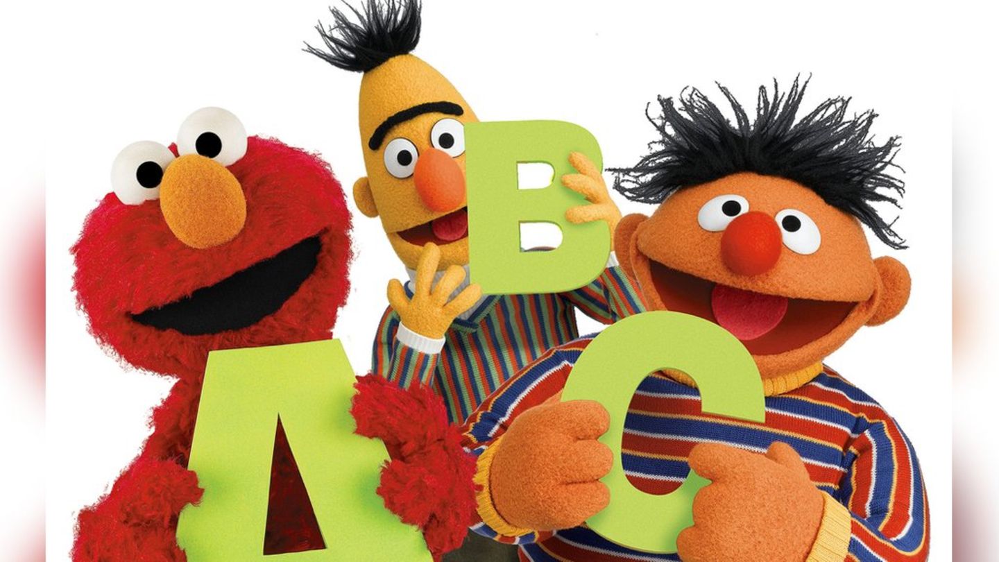 Elmo, Bert und Ernie (v.l.) freuen sich auf Motsi Mabuse und Co.
