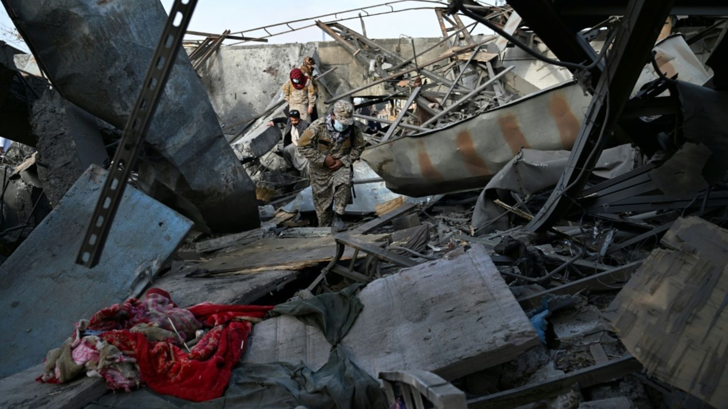Trümmer der Klinik in Kabul