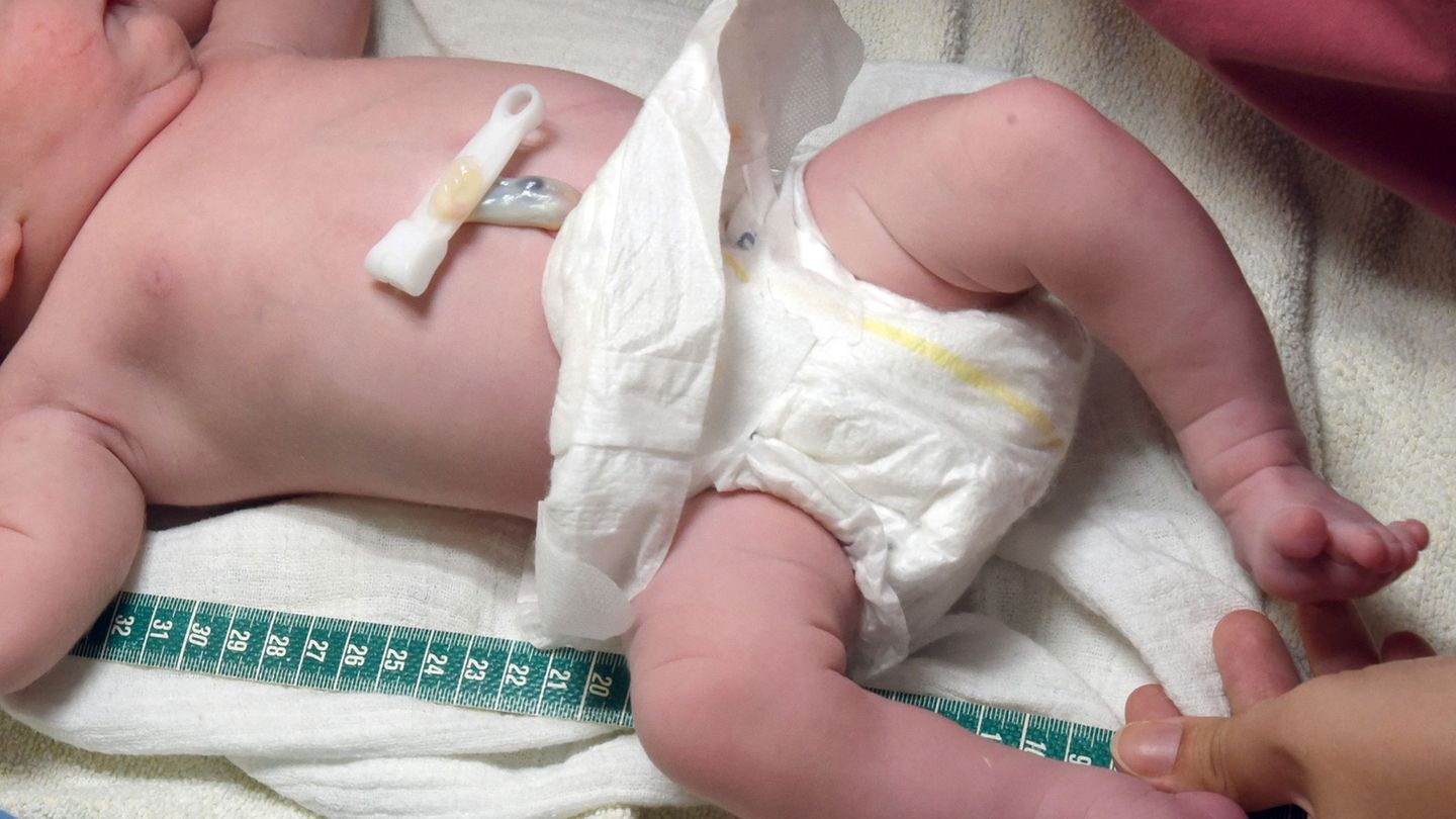 Wer ein Baby im ländlichen Raum erwartet, hat oft einen langen Weg in die nächste Geburtsklinik. (Symbolbild) Foto: Waltraud Gru