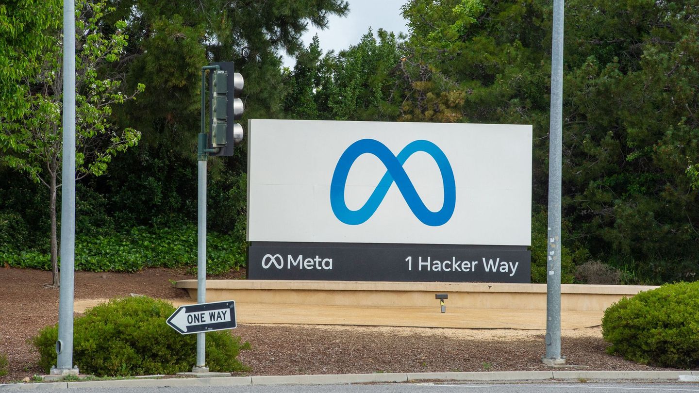 Der Name Meta ging auf die Bezeichnung "Metaverse" für virtuelle Welten zurück. (Archivbild) Foto: Andrej Sokolow/dpa