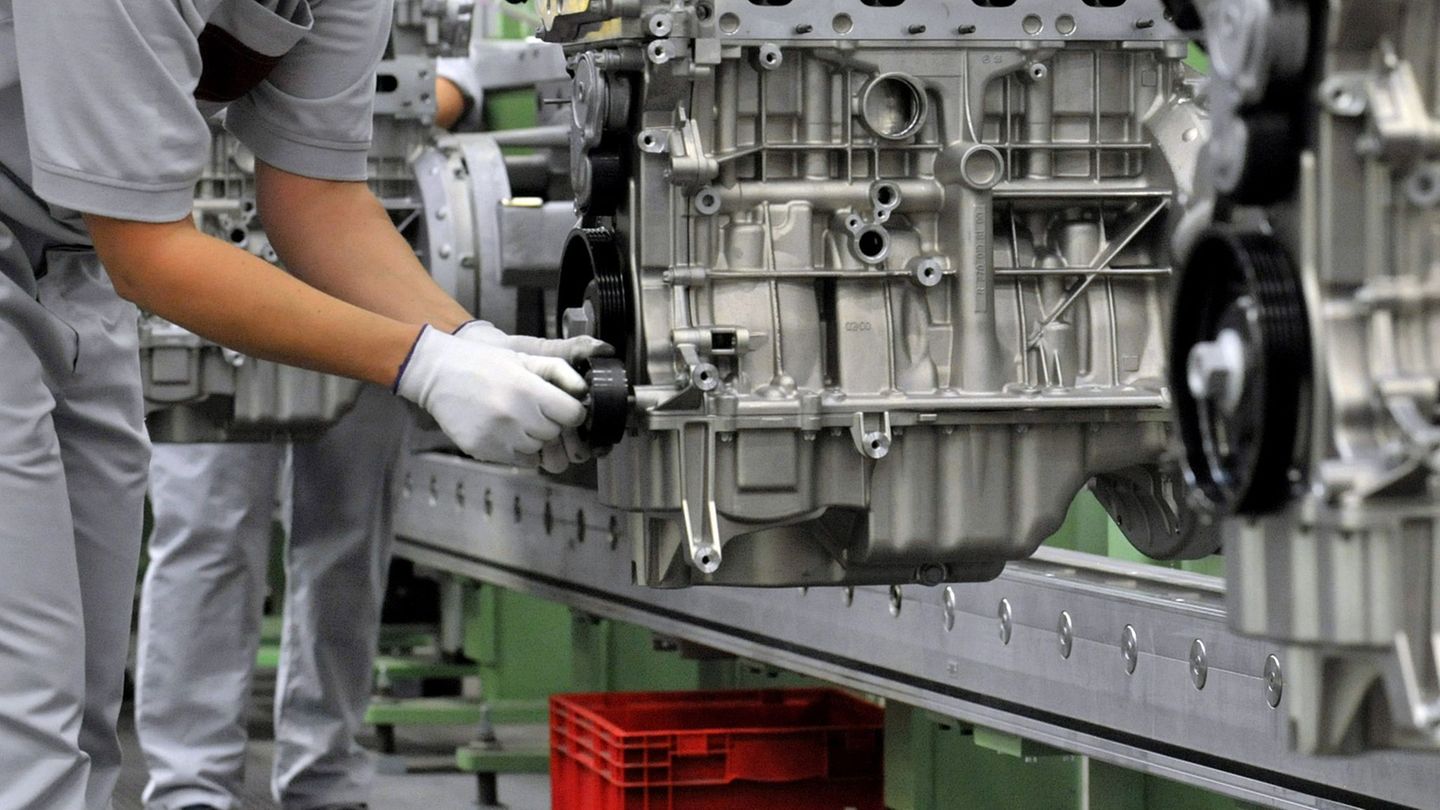 Die Schwäche der Auto-Industrie zwingt Zulieferer nach Alternativen zu suchen. (Symbolbild) Foto: Martin Schutt/dpa-Zentralbild/