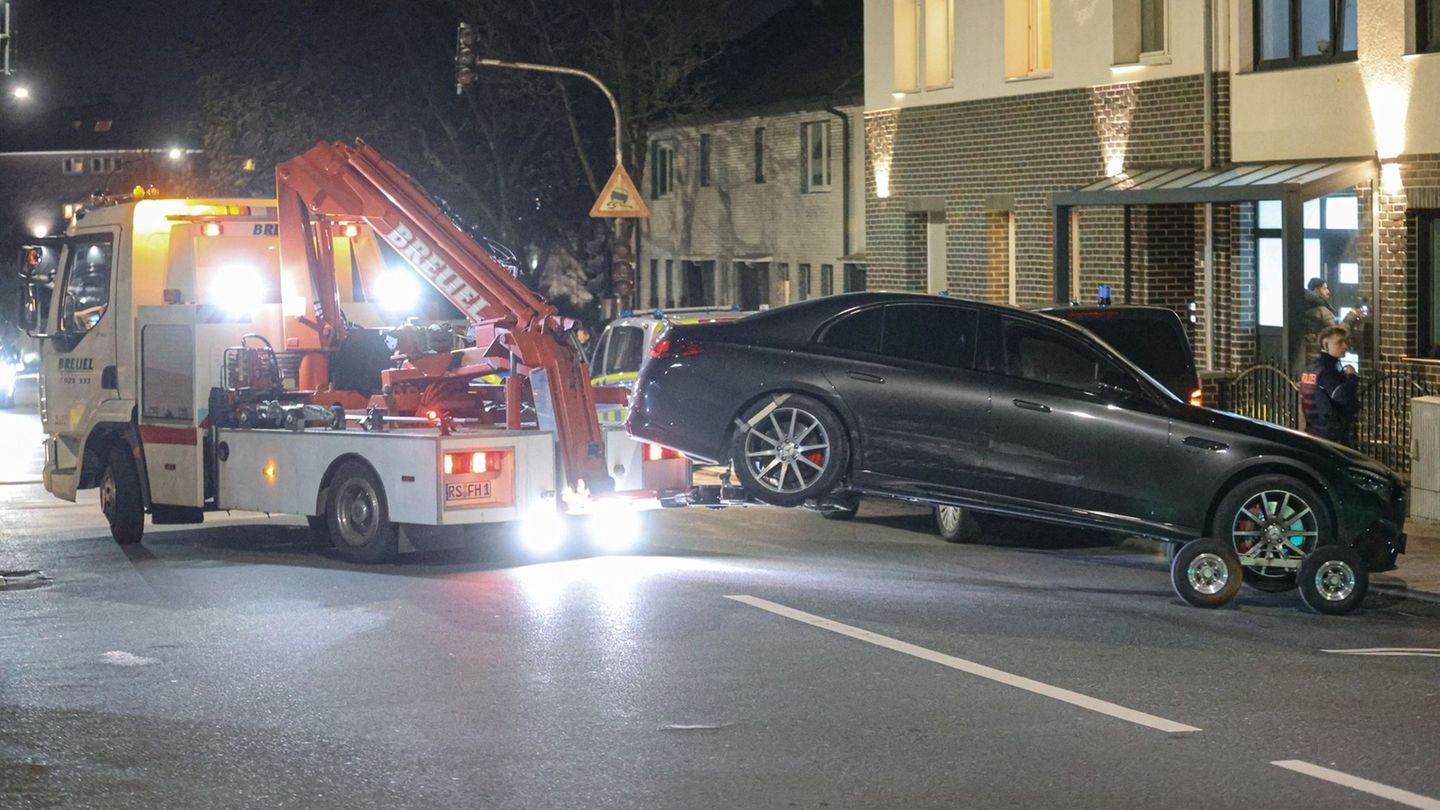Die Polizei stellte das Auto des Mannes sicher. Foto: Christoph Petersen/dpa