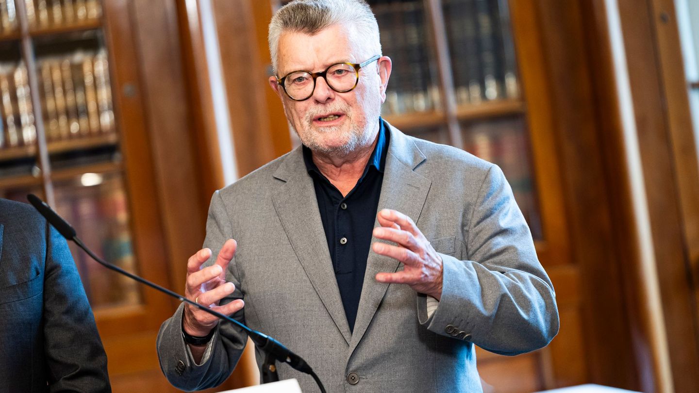 Der niedersächsische Antisemitismusbeauftragte Gerhard Wegner kritisiert die Linke Niedersachsen. (Archivbild) Foto: Michael Mat