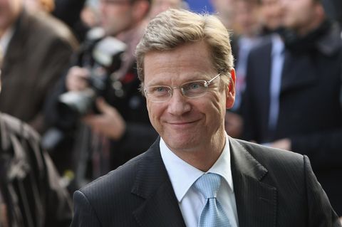 Guido Westerwelle lächelt, im Portrait