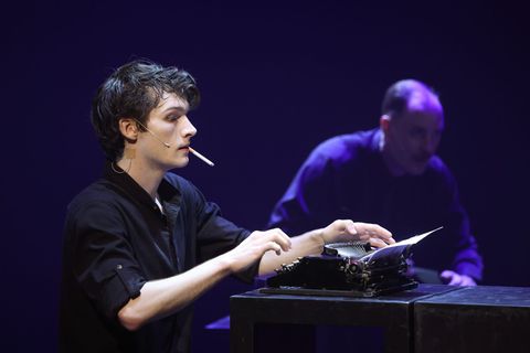 Das Musical "Die Weiße Rose" zeigt die Entwicklung der meist jungen Menschen, die mit Flugblättern und Aktionen die Verbrechen d